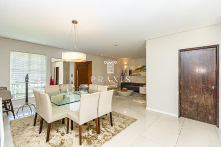 3_photo/94dce683d1.a1d48978715eb3ca-ATLAS-e5b2cd99-8dc0-4a0a-b570-41c0d7debee9.jpg de casa à venda com 6 quartos, 400m² em Cabral, Curitiba