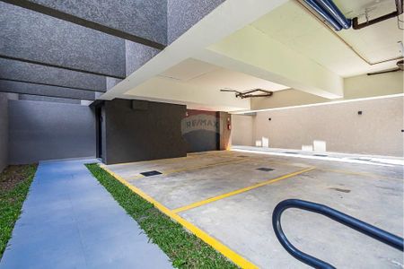 33_photo/94dce683d1.dadd584d06f5cf19-ATLAS-49dd87c0-a246-4dba-96f6-97ea98bdfbf7.jpg de apartamento à venda com 1 quarto, 24m² em Cabral, Curitiba