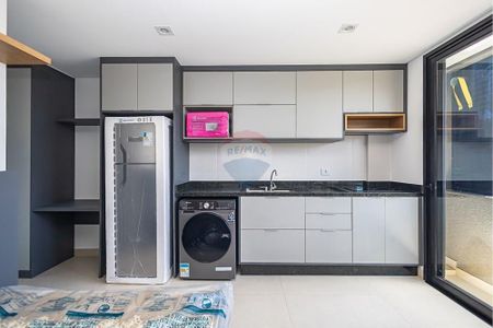 6_photo/94dce683d1.dadd584d06f5cf19-ATLAS-63f7d5a2-bdf0-414d-85d2-6b071eaf06a0.jpg de apartamento à venda com 1 quarto, 24m² em Cabral, Curitiba