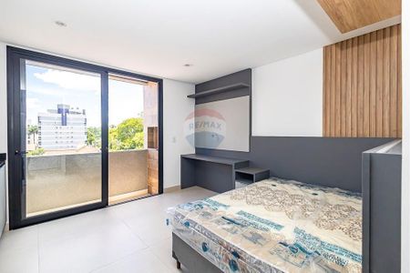 2_photo/94dce683d1.dadd584d06f5cf19-ATLAS-ce7e531e-defa-443f-b8fa-e15c687ff335.jpg de apartamento à venda com 1 quarto, 24m² em Cabral, Curitiba