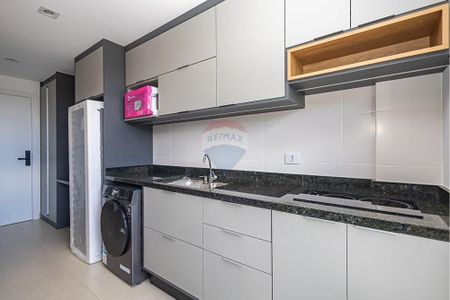 8_photo/94dce683d1.dadd584d06f5cf19-ATLAS-d62cd921-02ba-4dd2-bd3d-bec596b43e58.jpg de apartamento à venda com 1 quarto, 24m² em Cabral, Curitiba