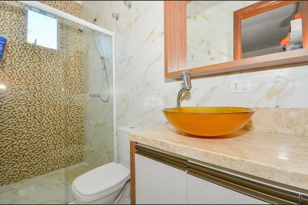 28_photo/94dce683f3.e23d7326dfa8d488-ATLAS-94eb4e10-46aa-48e7-b594-b69963c38761.jpg de casa à venda com 5 quartos, 213m² em Boa Vista, Curitiba