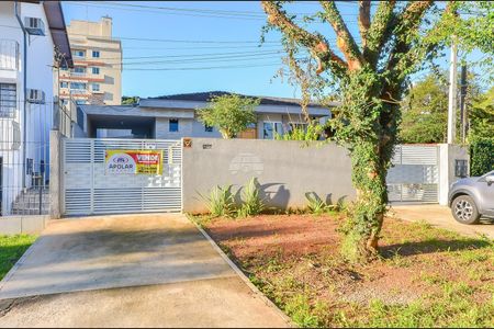 10_photo/94dce683f3.e23d7326dfa8d488-ATLAS-effeec2e-46a3-492f-9011-57eb9bd80711.jpg de casa à venda com 5 quartos, 213m² em Boa Vista, Curitiba