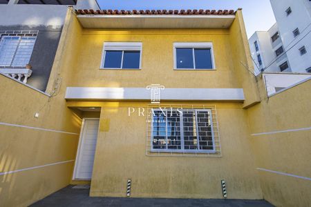 39_photo/94dce684ab.ec45c5915be217bb-ATLAS-723a9b83-50fd-4d4e-ac03-3ea08f5f8e5b.jpg de casa para alugar com 3 quartos, 140m² em Cabral, Curitiba