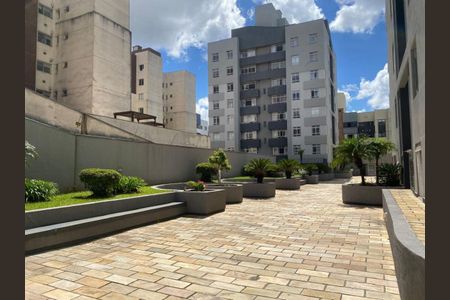 10_photo/94dce684b3.2bd6c31d73845aaa-ATLAS-2b67ea00-b574-43b6-9b3d-0f61b6365e77.jpg de apartamento para alugar com 3 quartos, 66m² em Cabral, Curitiba