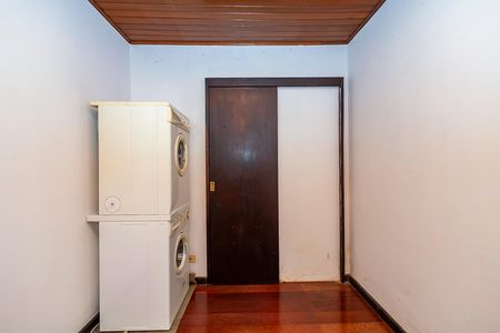 34_photo/94dce68511.5a2f4c1142563326-ATLAS-e3e295eb-ec8c-4330-b4f2-5d274fd5fe1e.jpg de casa à venda com 4 quartos, 300m² em Bacacheri, Curitiba