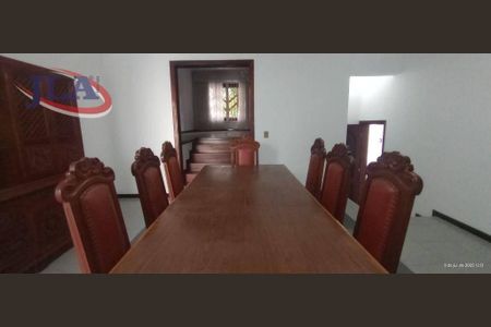 2_photo/94dce6855f.7e2ea02b9085bf9d-ATLAS-03645e12-7f3c-4d28-8473-1ba0450e0ff7.jpg de casa à venda com 4 quartos, 420m² em Boa Vista, Curitiba