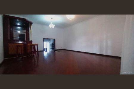 5_photo/94dce6855f.7e2ea02b9085bf9d-ATLAS-95f4cecb-6195-4b66-83ea-11047e0c8e56.jpg de casa à venda com 4 quartos, 420m² em Boa Vista, Curitiba