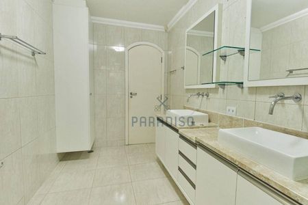 17_photo/94dce68583.e49eeb1862c04c6f-ATLAS-e2b7becc-2b30-4de8-90ec-9efa7c31e17c.jpg de casa à venda com 3 quartos, 201m² em Bacacheri, Curitiba