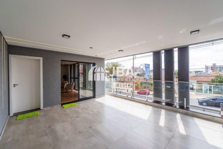 30_photo/94dce6859f.115f481bcac1538b-ATLAS-49cd86df-d3bd-4e75-9f9d-3c5e5813a0cb.jpg de casa à venda com 3 quartos, 355m² em Bacacheri, Curitiba