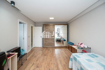 24_photo/94dce6859f.115f481bcac1538b-ATLAS-dc8a9f2f-571a-49e0-a2ec-0a11aa9080da.jpg de casa à venda com 3 quartos, 355m² em Bacacheri, Curitiba