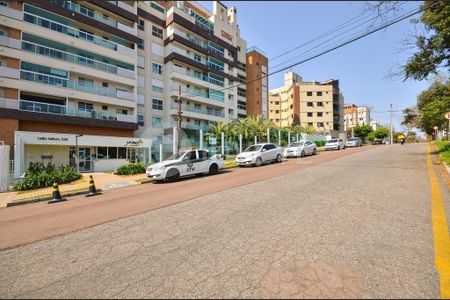 2_photo/94dce68665.2899b17cdfb92887-ATLAS-031762da-7a1c-4c64-a8d9-db5f3e3ba45b.jpg de apartamento à venda com 3 quartos, 174m² em Boa Vista, Curitiba