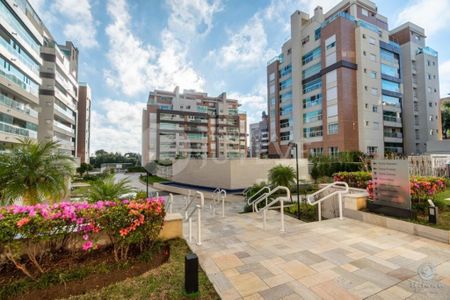 7_photo/94dce68665.2899b17cdfb92887-ATLAS-28f18d2f-22a4-4c99-8b74-8d40079b8fb1.jpg de apartamento à venda com 3 quartos, 174m² em Boa Vista, Curitiba