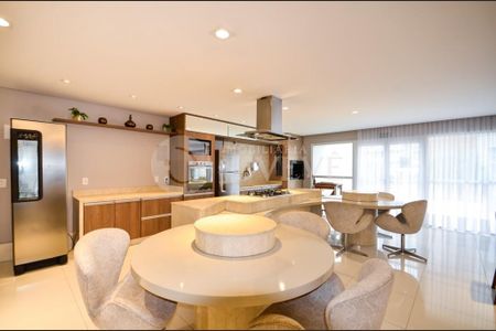 11_photo/94dce68665.2899b17cdfb92887-ATLAS-2dbd1b0e-b528-488f-8b1b-0b2c3e8494cd.jpg de apartamento à venda com 3 quartos, 174m² em Boa Vista, Curitiba