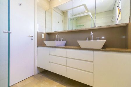 30_photo/94dce68665.d347a5f3276dc90e-ATLAS-ef6cb0ba-e21c-4a2b-9ac8-0a7602a872d2.jpg de apartamento à venda com 3 quartos, 124m² em Boa Vista, Curitiba