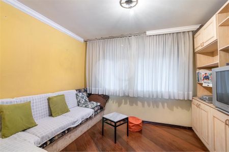 15_photo/94dce686e3.db20ad0f7650a763-ATLAS-7168dbad-324c-4a03-838e-e6430c00d686.jpg de casa à venda com 3 quartos, 300m² em Boa Vista, Curitiba