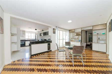 14_photo/94dce68787.ceff8192393c33de-ATLAS-379ef8be-dea9-4ac9-ade0-ef9cc7ba3294.jpg de casa à venda com 5 quartos, 480m² em Boa Vista, Curitiba