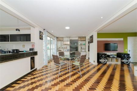 5_photo/94dce68787.ceff8192393c33de-ATLAS-bd83fffa-7d9a-46fa-907e-4b5f3da9b835.jpg de casa à venda com 5 quartos, 480m² em Boa Vista, Curitiba