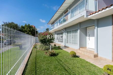 3_photo/94dce687bb.821bca6a381fcd78-ATLAS-0a094af4-0451-4b0e-9d91-7c36f08265a9.jpg de casa à venda com 4 quartos, 320m² em Boa Vista, Curitiba