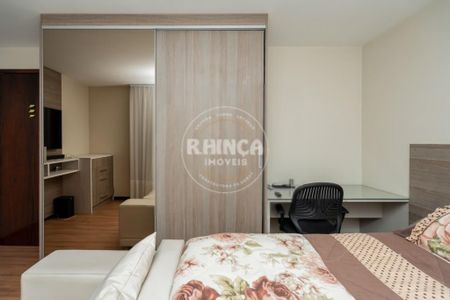 6_photo/94dce687bb.821bca6a381fcd78-ATLAS-1f862a8d-5af5-40a1-9a96-68f8c4d4cbb8.jpg de casa à venda com 4 quartos, 320m² em Boa Vista, Curitiba