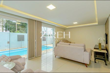 8_photo/94dce687bb.821bca6a381fcd78-ATLAS-79d53efb-2aec-4a35-9368-5f5bc617600a.jpg de casa à venda com 4 quartos, 279m² em Boa Vista, Curitiba