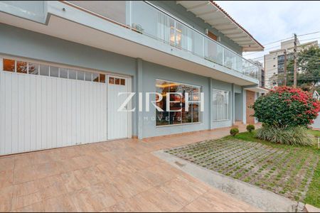 13_photo/94dce687bb.821bca6a381fcd78-ATLAS-a6b7d0fc-a579-4eb2-8710-ac368536a7d6.jpg de casa à venda com 4 quartos, 279m² em Boa Vista, Curitiba