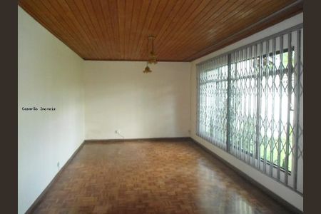 5_photo/94dce687bf.ff18d0897e4eeb33-ATLAS-fd96c76e-87ee-458a-a121-545f092fd987.jpg de casa à venda com 3 quartos, 166m² em Boa Vista, Curitiba