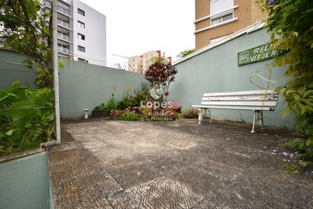 33_photo/94dce687f1.44bd03723d791f9f-ATLAS-4e249116-1574-4ca0-840b-30822e601f5a.jpg de casa à venda com 4 quartos, 321m² em Boa Vista, Curitiba