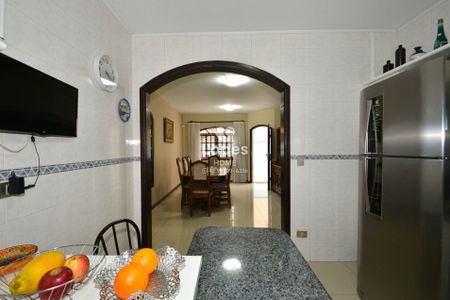 12_photo/94dce687f1.44bd03723d791f9f-ATLAS-73549d45-1783-4a52-b8dc-ebf114c53e6b.jpg de casa à venda com 4 quartos, 321m² em Boa Vista, Curitiba