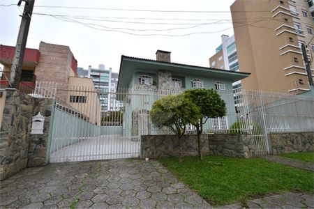 8_photo/94dce687f1.44bd03723d791f9f-ATLAS-766e8d76-047f-4f97-8788-a79698e03148.jpg de casa à venda com 4 quartos, 321m² em Boa Vista, Curitiba