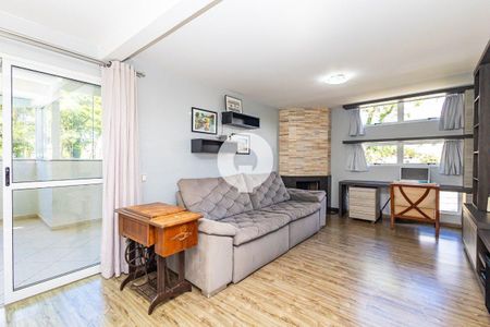 32_photo/94dce68865.ac3b32f3884e407f-ATLAS-2afe2478-24d5-463d-a227-e5f8eff7e8cc.jpg de casa à venda com 3 quartos, 160m² em Boa Vista, Curitiba