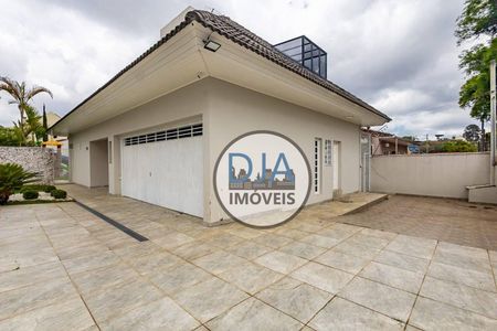 4_photo/94dce68887.6dab91d44a59d054-ATLAS-e1ee0c36-1465-495f-94f3-c177015ab545.jpg de casa à venda com 3 quartos, 225m² em Boa Vista, Curitiba