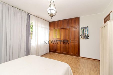 21_photo/94dce6893d.6b2453e70642c87c-ATLAS-97d69ba2-e9ef-448f-8805-c06a46395e66.jpg de casa à venda com 4 quartos, 152m² em Boa Vista, Curitiba
