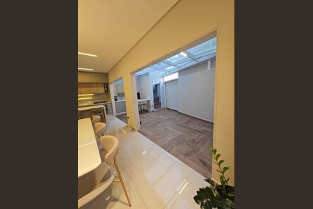 6_photo/94dce6893f.a7d43264698de417-ATLAS-e7bb573e-f491-4b07-9ebf-adfa3d1a1f37.jpg de casa à venda com 3 quartos, 160m² em Boa Vista, Curitiba