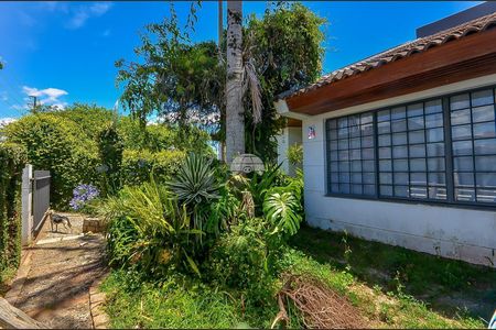 11_photo/94dce68a1f.d02159c5095fd049-ATLAS-2b4f5fa5-c206-4672-b1c9-debec3e2fce3.jpg de casa à venda com 5 quartos, 460m² em Boa Vista, Curitiba