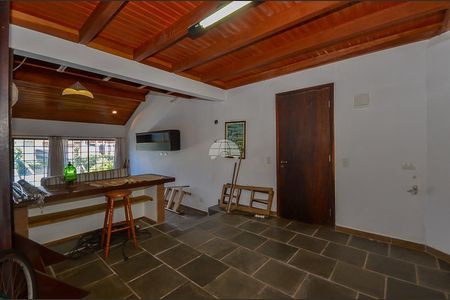 9_photo/94dce68a1f.d02159c5095fd049-ATLAS-6b21141d-c875-4fe1-a8e8-82156d4617fa.jpg de casa à venda com 5 quartos, 460m² em Boa Vista, Curitiba