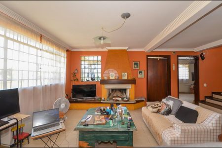 34_photo/94dce68a1f.d02159c5095fd049-ATLAS-a4c0cfee-9ec6-4090-a10f-a5eafca0d073.jpg de casa à venda com 5 quartos, 460m² em Boa Vista, Curitiba