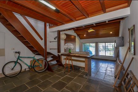 6_photo/94dce68a1f.d02159c5095fd049-ATLAS-e97350fc-4f05-47b7-8cbf-17f04b2b0b86.jpg de casa à venda com 5 quartos, 460m² em Boa Vista, Curitiba