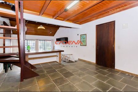 3_photo/94dce68a1f.e348e20e25b59110-ATLAS-8e6fd884-d2e9-4a29-b0a3-e5b4f9bacf1e.jpg de casa à venda com 5 quartos, 400m² em Boa Vista, Curitiba