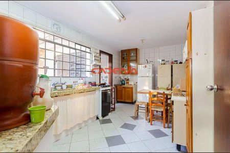 6_photo/94dce68a1f.e348e20e25b59110-ATLAS-b4e3aaa7-ca76-4b24-8d16-3b106961d6d9.jpg de casa à venda com 5 quartos, 400m² em Boa Vista, Curitiba