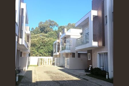 2_photo/94dce68a8b.0a9ffa7f606e4ca6-ATLAS-b7a91c38-636f-4a2f-a38c-f06e9e9024e9.jpg de casa à venda com 3 quartos, 104m² em Boa Vista, Curitiba