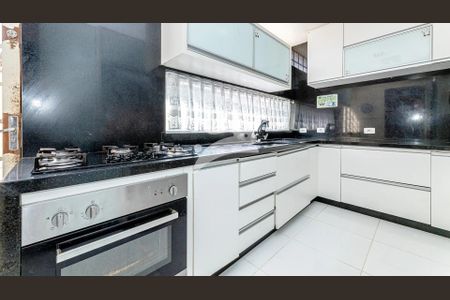 1_photo/94dce68b8b.3c641f70917129ac-ATLAS-6cb18c6c-206a-40d2-b578-e49fbbc8ee3b.jpg de casa à venda com 4 quartos, 291m² em Boa Vista, Curitiba