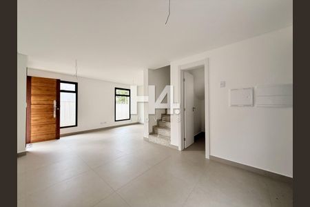 3_photo/94dce68bef.4582380f9d366552-ATLAS-0d107979-4e57-47e3-89b0-e3183b8d9626.jpg de casa à venda com 3 quartos, 95m² em Boa Vista, Curitiba