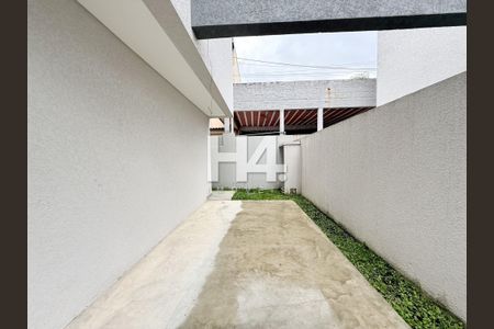 12_photo/94dce68bef.4582380f9d366552-ATLAS-6a8e9949-5fc2-4ade-b357-5f70e1016960.jpg de casa à venda com 3 quartos, 95m² em Boa Vista, Curitiba