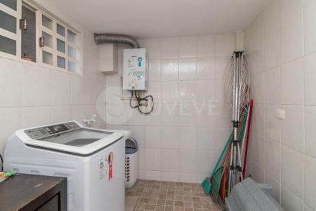 23_photo/94dce68c41.b88c9f23dde11cca-ATLAS-a1df187b-3d7f-4fe8-bb92-b2e3064bcb20.jpg de casa à venda com 4 quartos, 175m² em Boa Vista, Curitiba