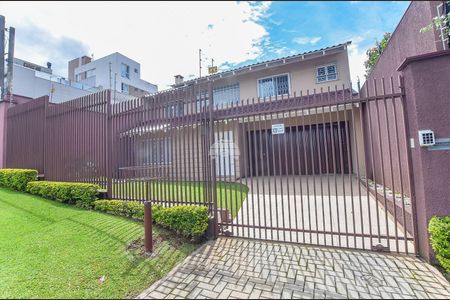 11_photo/94dce68c59.3763bccf5cf35a36-ATLAS-d8d235c1-d30b-4045-aff6-2e68da04a53e.jpg de casa à venda com 5 quartos, 230m² em Boa Vista, Curitiba