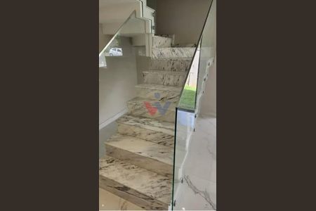 8_photo/94dce68c5b.541a4d78ba088c81-ATLAS-6c6be4e7-1e2d-4214-b323-135fd2478af9.jpg de casa à venda com 3 quartos, 160m² em Boa Vista, Curitiba