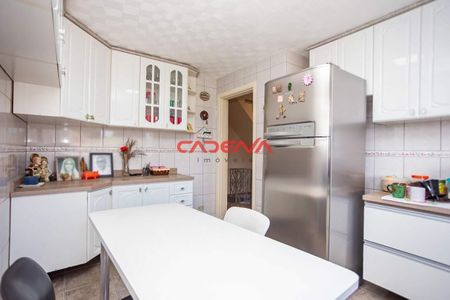 6_photo/94dce68c8b.73e1c91f756db1aa-ATLAS-7761d734-283f-489c-b6b7-31c1d8bed14e.jpg de casa à venda com 3 quartos, 170m² em Boa Vista, Curitiba