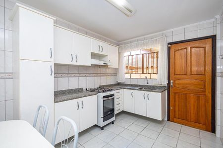 9_photo/94dce68c8b.aa4f0d058da7d551-ATLAS-124e1b1d-be02-4e66-ad33-1d4f109a7ddc.jpg de casa à venda com 4 quartos, 147m² em Boa Vista, Curitiba