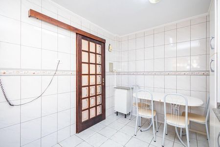 12_photo/94dce68c8b.aa4f0d058da7d551-ATLAS-6928cf38-15a8-48b9-b005-9e9e97f85f29.jpg de casa à venda com 4 quartos, 147m² em Boa Vista, Curitiba